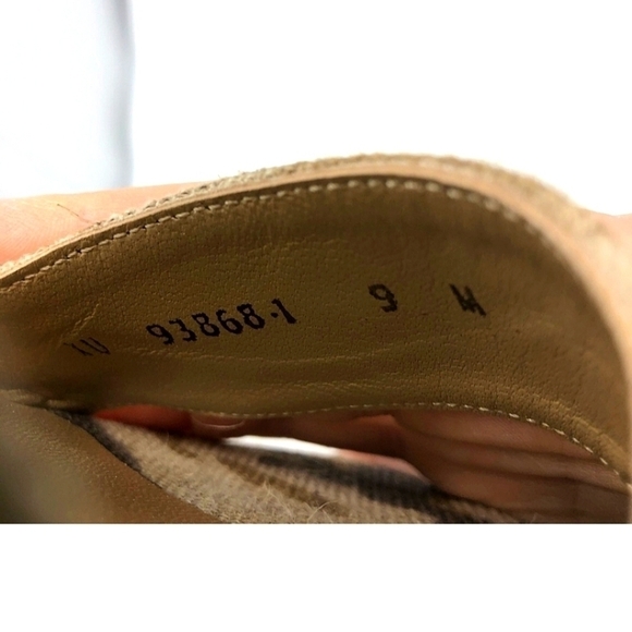 Stuart Weitzman camouflage t strap heel green camouflage 9 NWT - Picture 5 of 10